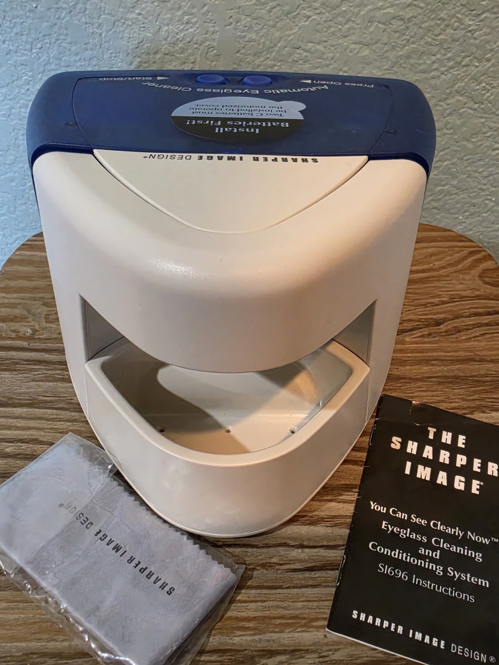 Sharper Image Deluxe Eyeglass Cleaner Standard Size Anti-Fog SI696 New Unused